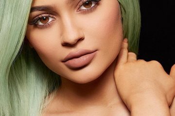 Kylie Jenner Poses For FIRST Post-Pregnancy Shoot & ACCUSED Of Stealing Makeup Collection?