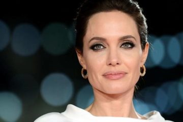 REALLY? Angelina Jolie started Acting Career to HELP Mom PAY BILLS