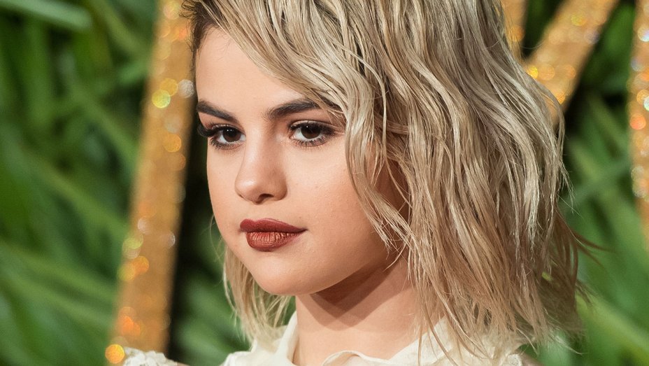 Selena Gomez dethroned  over Instagram followers by this Star